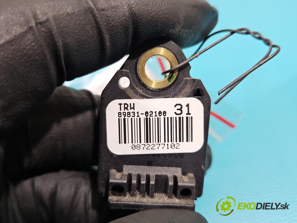 Toyota Avensis III T27 2009-2018 2.0 16V 152KM automatic 112 kW 1987 cm3 5- snímač šokovat: 89831-02100 (Snímače nárazu)