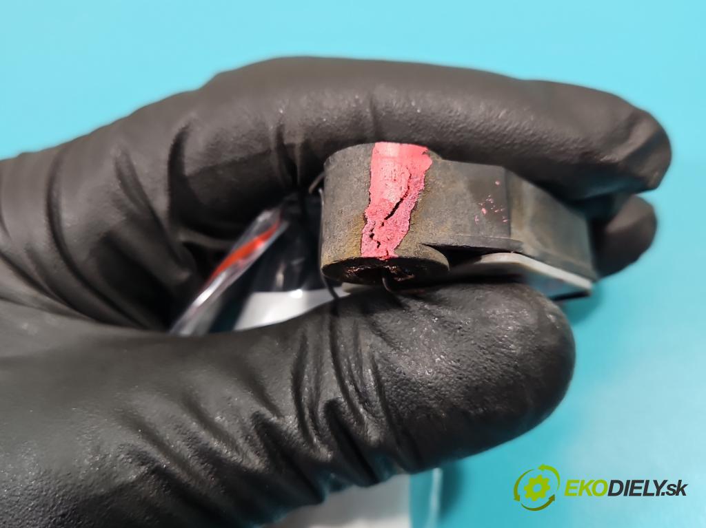 Toyota Avensis III T27 2009-2018 2.0 16V 152KM automatic 112 kW 1987 cm3 5- snímač šokovat: 89173-02070 (Snímače nárazu)