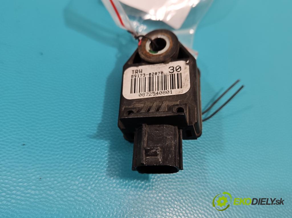 Toyota Avensis III T27 2009-2018 2.0 16V 152KM automatic 112 kW 1987 cm3 5- snímač šokovat: 89173-02070 (Snímače nárazu)