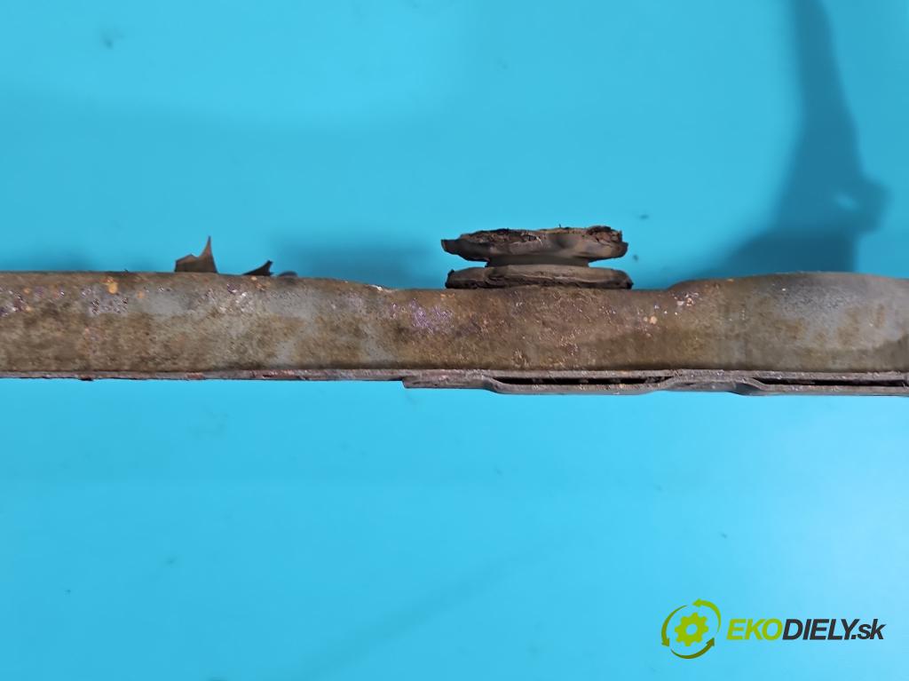 Toyota Avensis III T27 2009-2018 2.0 16V 152KM automatic 112 kW 1987 cm3 5- stěna přední  (Výztuhy přední)