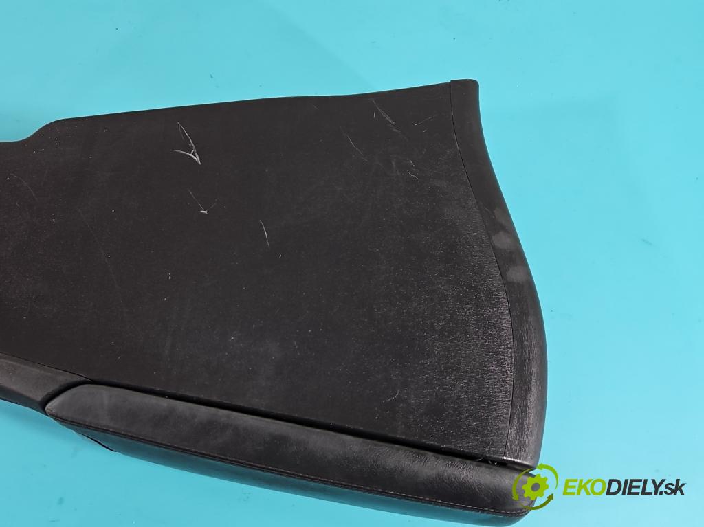 Toyota Avensis III T27 2009-2018 2.0 16V 152KM automatic 112 kW 1987 cm3 5- operadlo 58911-05090 (Lakťové opierky)