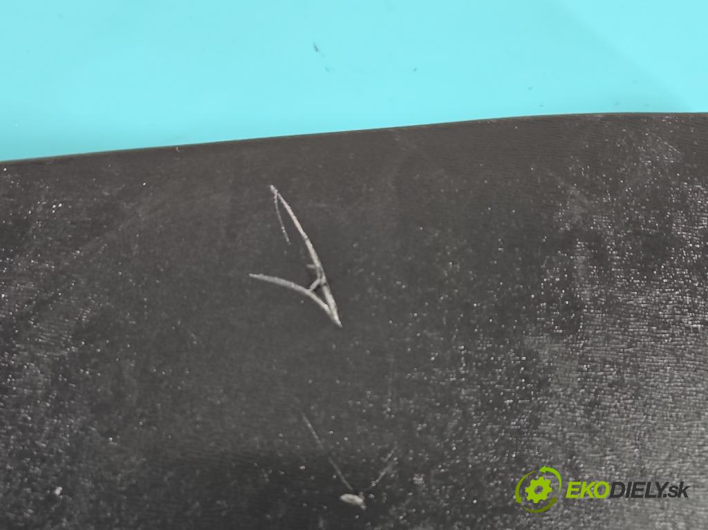 Toyota Avensis III T27 2009-2018 2.0 16V 152KM automatic 112 kW 1987 cm3 5- operadlo 58911-05090 (Lakťové opierky)