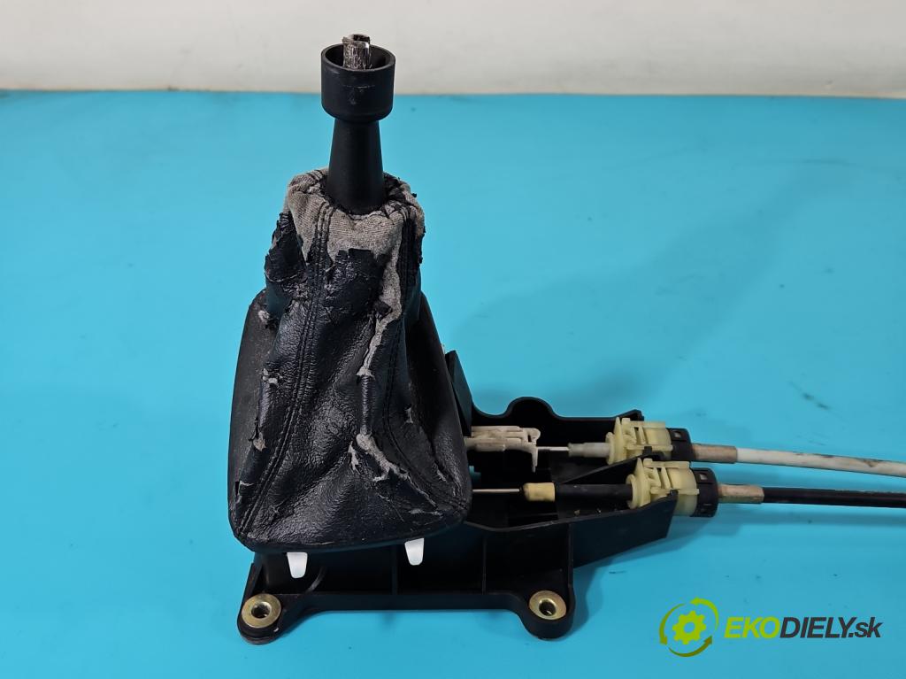 Opel Astra II 1998-2009 2.0 dtl 82 HP manual 60 kW 1995 cm3 5- Páka: Změny: stupeň,rýchlosť 09138077AT (Rýchlostné páky / kulisy)