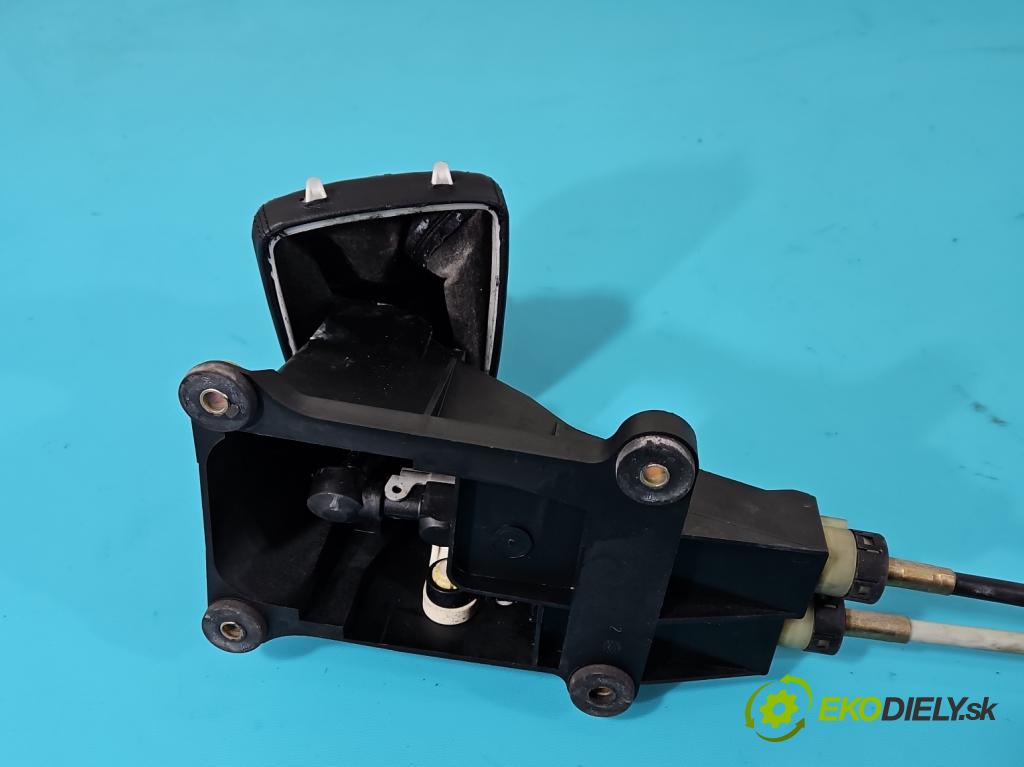 Opel Astra II 1998-2009 2.0 dtl 82 HP manual 60 kW 1995 cm3 5- Páka: Změny: stupeň,rýchlosť 09138077AT (Rýchlostné páky / kulisy)