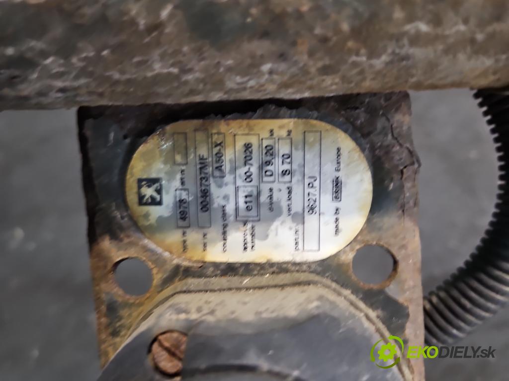 Peugeot 3008 I 2009-2016 1.6 hdi 111KM manual 82 kW 1560 cm3 5- Hák: vlečení:  (Ťažné zariadenia)