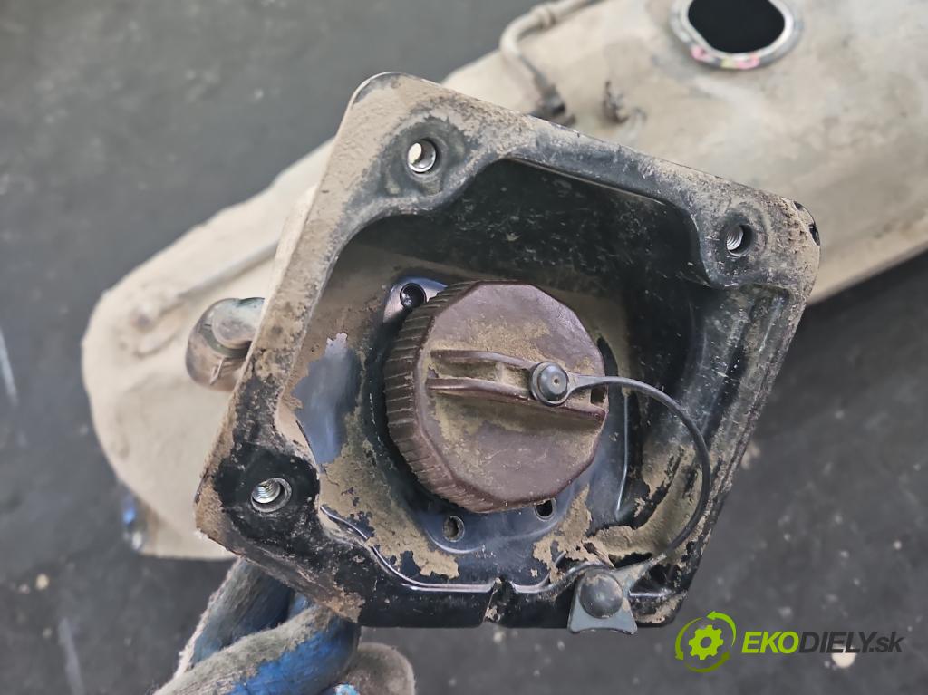 Ford Ranger IV 1998-2011 2.5 tdci 143 hp manual 105 kW 2500 cm3 5- Nádrž: paliva  (Nádrže)