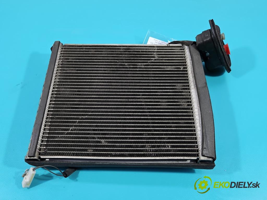 Toyota Corolla E16/E18  2013-2019 1.6 16V 132 hp manual 97 kW 1598 cm3 4- radiátor 7500-4170 (Radiátory topení)