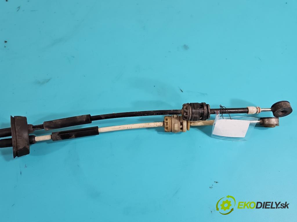 Opel Meriva B 2010-2017 1.4 T 140 HP manual 103 kW 1364 cm3 5- Páka: Změny: stupeň,rýchlosť  (Rýchlostná páka (kulisa))