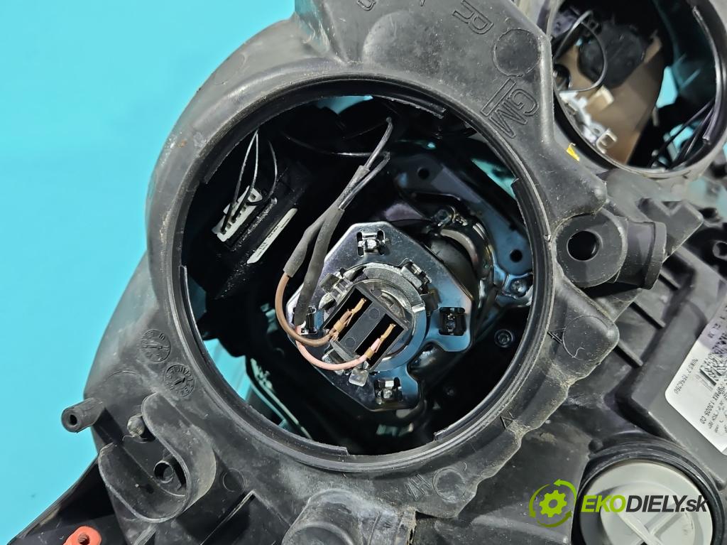 Opel Meriva B 2010-2017 1.4 T 140 HP manual 103 kW 1364 cm3 5- Reflektor: pravý 13253636 (Pravé)