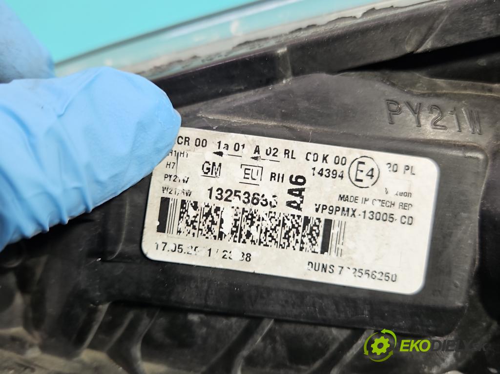 Opel Meriva B 2010-2017 1.4 T 140 HP manual 103 kW 1364 cm3 5- Reflektor: pravý 13253636 (Pravé)