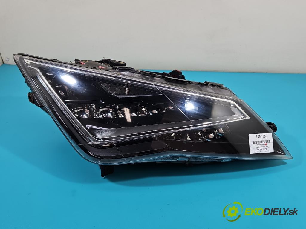 Seat Leon III 2012-2020 2.0 tdi 150 HP manual 110 kW 1968 cm3 5- Reflektor: pravý 5F1941008B (Pravé)