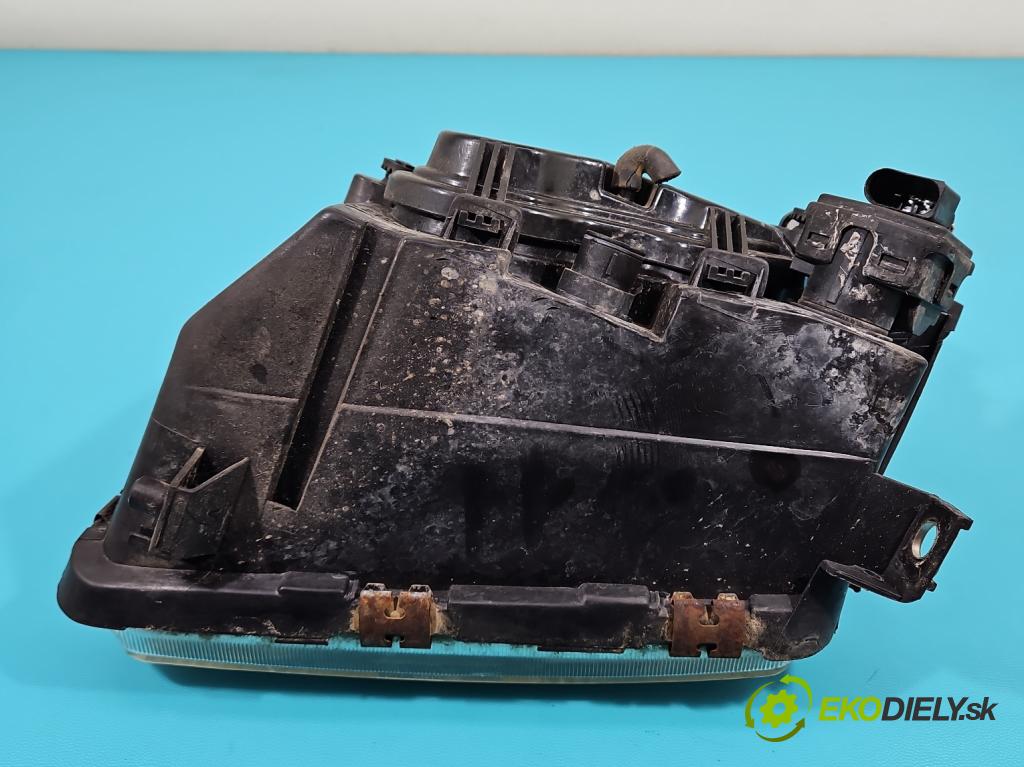 Audi A3 8L 1996-2003 1.6 SR 101 HP manual 74 kW 1595 cm3 3- Reflektor: pravý  (Pravé)