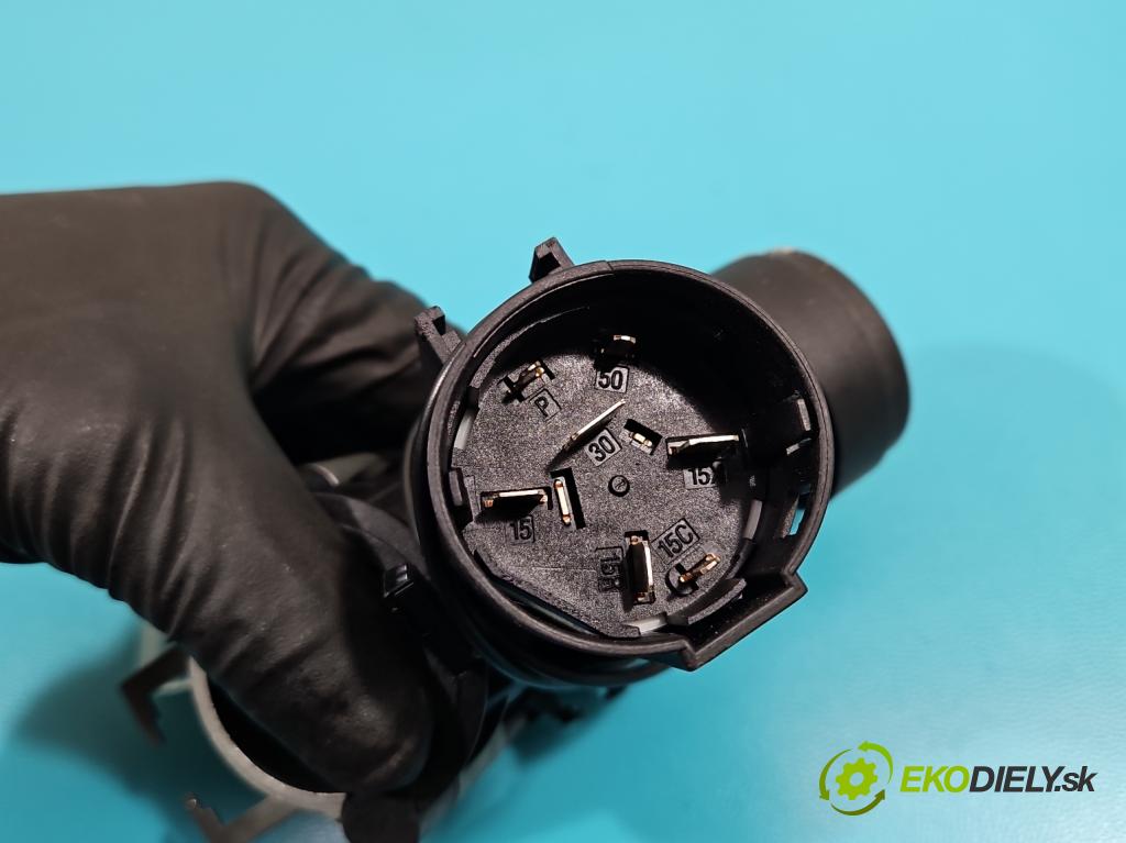 Mercedes A W168 1997-2004 1.6 102 HP manual 75 kW 1598 cm3 5- Spínačka  (Spínacie skrinky a kľúče)