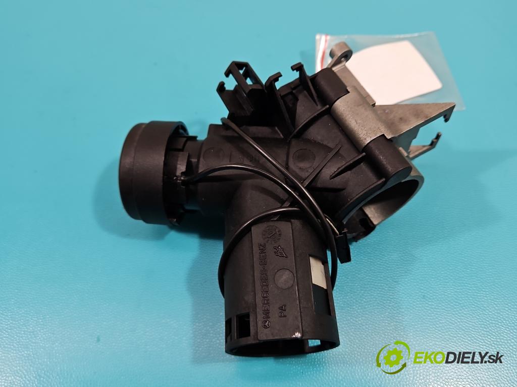 Mercedes A W168 1997-2004 1.6 102 HP manual 75 kW 1598 cm3 5- Spínačka  (Spínacie skrinky a kľúče)