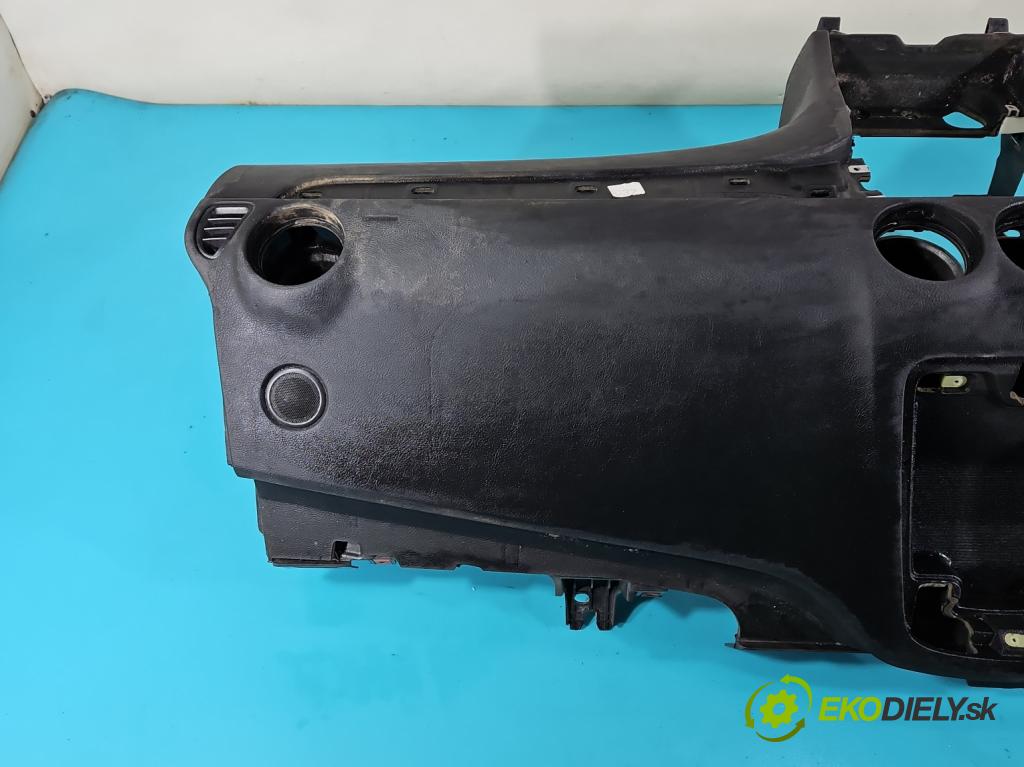 Ford S-max 2.0 tdci 140 HP manual 103 kW 1997 cm3 5- kokpit,pristrojová doska rozdeľovacia