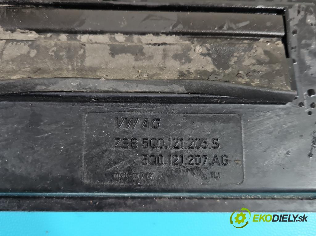 Seat Leon III 2012-2020 2.0 tdi 150 HP manual 110 kW 1968 cm3 5- Ventilátor chladiča 5Q0121203AA