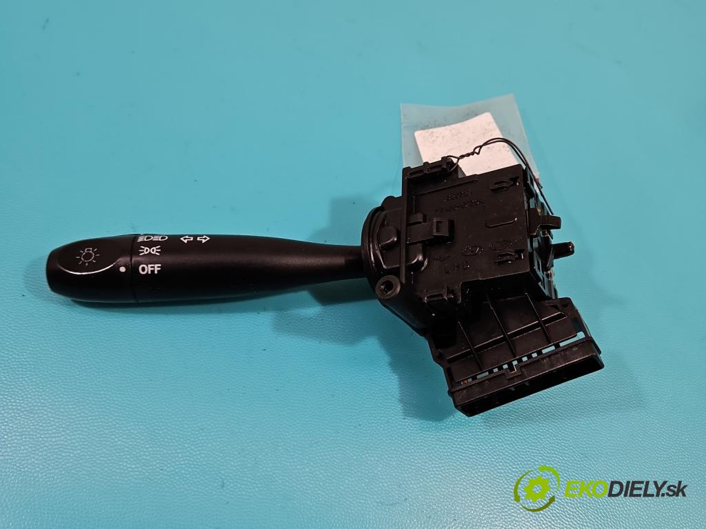 Hyundai Getz 1.1 12V 67KM manual 49 kW 1086 cm3 5- prepínač smeroviek 32932A (Prepínače, spínače, tlačidlá a ovládače kúrenia)