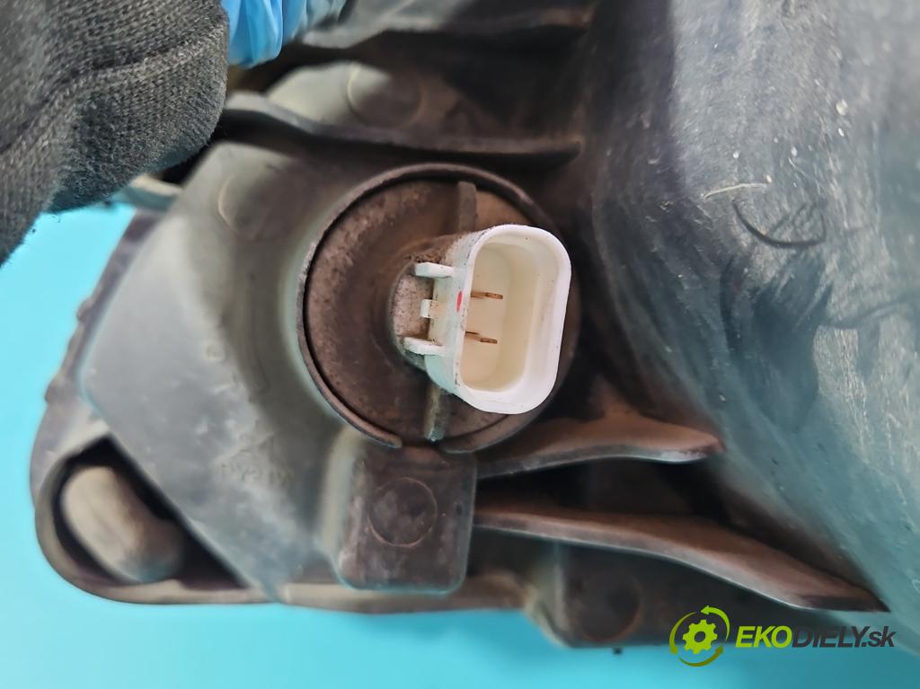 Hyundai Getz 1.1 12V 67KM manual 49 kW 1086 cm3 5- Reflektor: pravý  (Pravé)