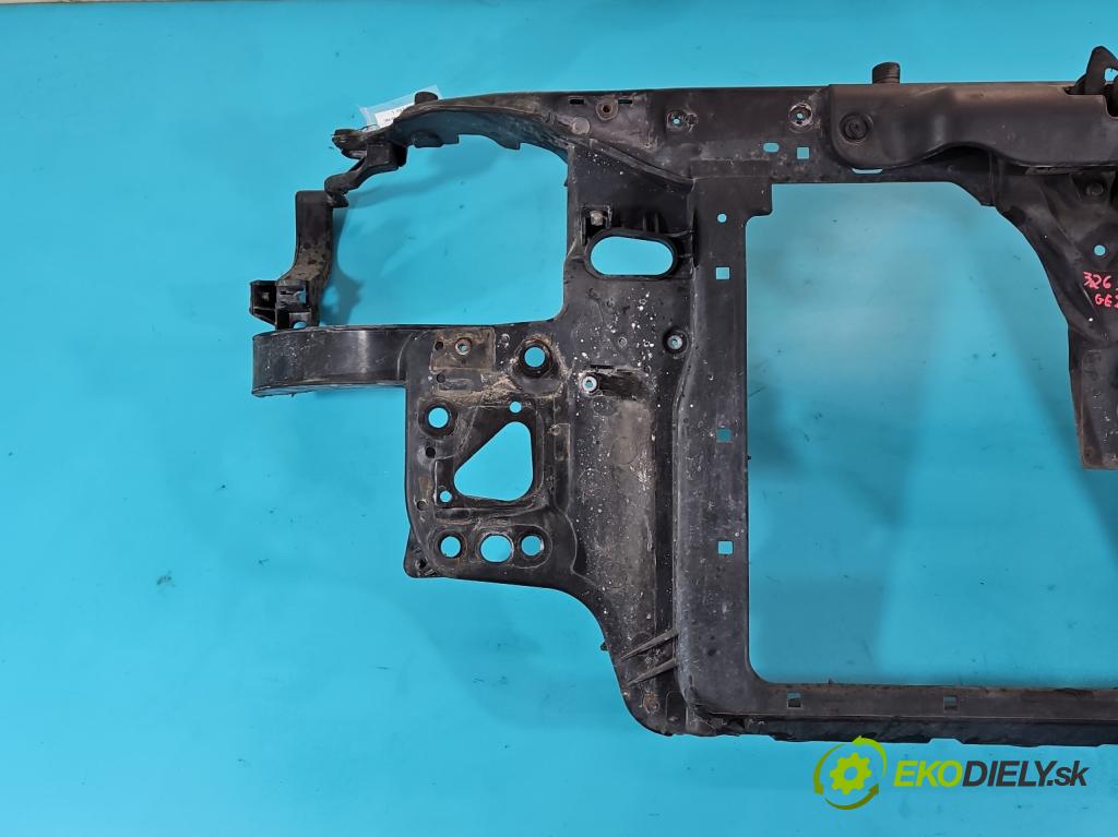 Hyundai Getz 1.1 12V 67KM manual 49 kW 1086 cm3 5- stěna přední  (Výztuhy přední)