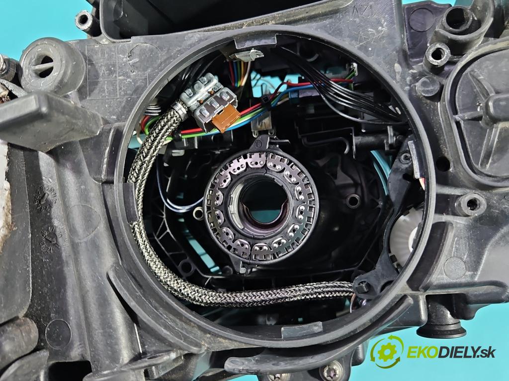 Bmw 5 F10 2010-2017 3.0d 258 HP automatic 190 kW 2993 cm3 5- Reflektor: pravý 7203252 (Pravé)