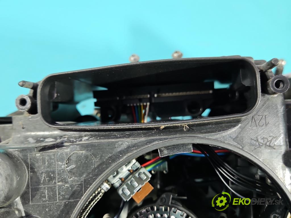 Bmw 5 F10 2010-2017 3.0d 258 HP automatic 190 kW 2993 cm3 5- Reflektor: pravý 7203252 (Pravé)