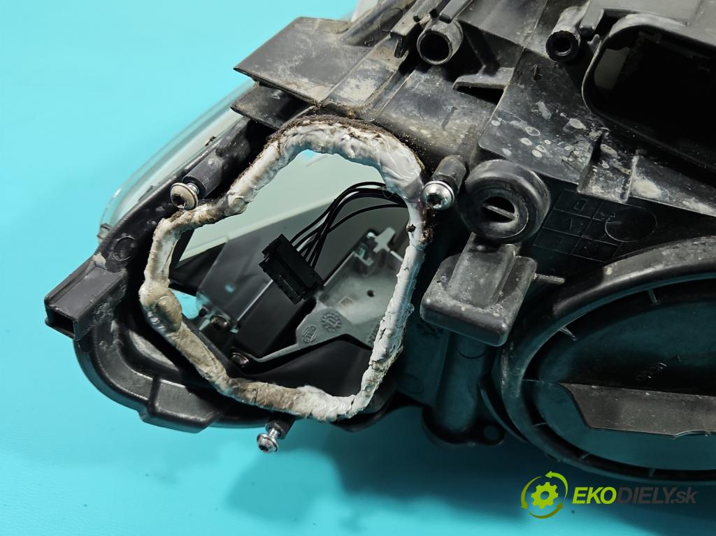 Bmw 5 F10 2010-2017 3.0d 258 HP automatic 190 kW 2993 cm3 5- Reflektor: pravý 7203252 (Pravé)