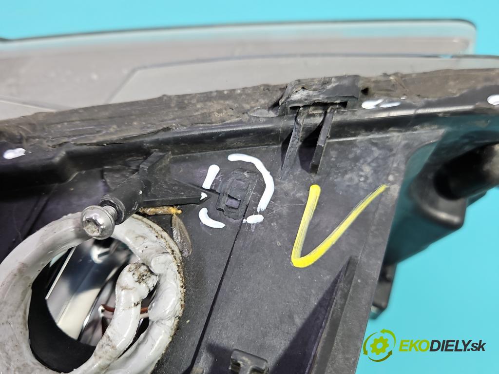 Bmw 5 F10 2010-2017 3.0d 258 HP automatic 190 kW 2993 cm3 5- Reflektor: pravý 7203252 (Pravé)