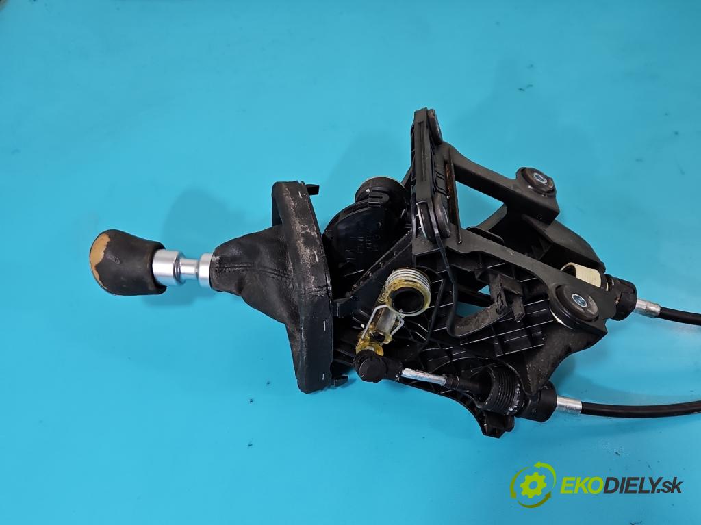 Ford S-max 2.0 tdci 140 HP manual 103 kW 1997 cm3 5- Páka: Změny: stupeň,rýchlosť 7G9R7C453MKC (Rýchlostná páka (kulisa))