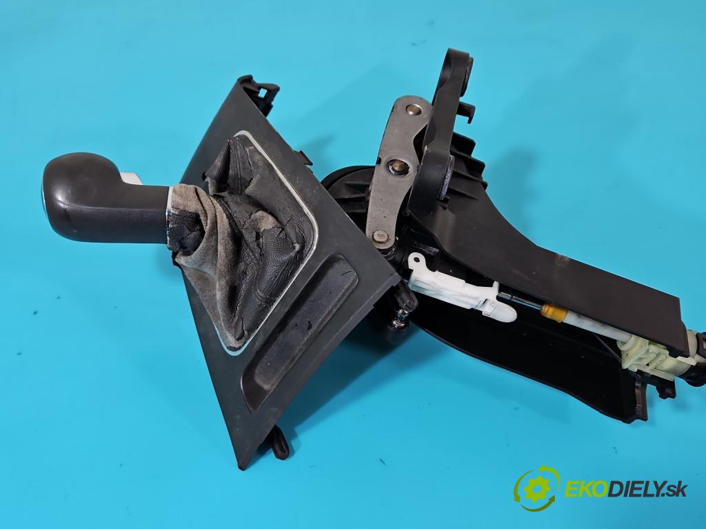 Opel Zafira B 2005-2014 1.9 cdti 120 HP manual 88 kW 1910 cm3 5- Páka: Změny: stupeň,rýchlosť  (Rýchlostné páky / kulisy)