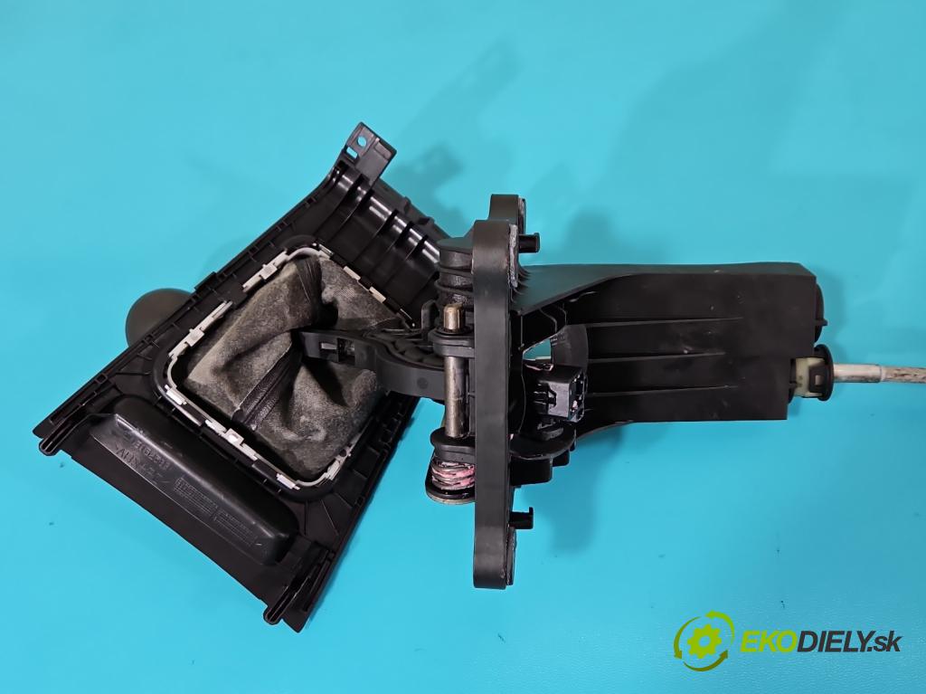 Opel Zafira B 2005-2014 1.9 cdti 120 HP manual 88 kW 1910 cm3 5- Páka: Změny: stupeň,rýchlosť  (Rýchlostné páky / kulisy)