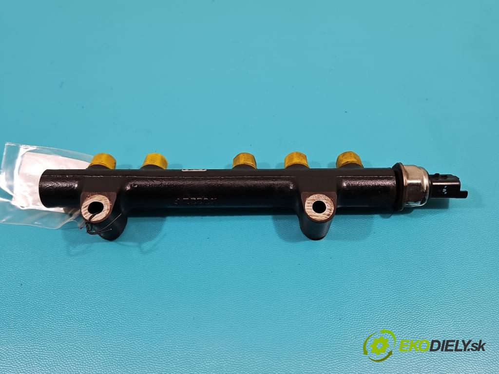 Peugeot 3008 I 2009-2016 1.6 hdi 111KM manual 82 kW 1560 cm3 5- lišta vstrekovacia 9684753080-02 (Vstrekovacie lišty)