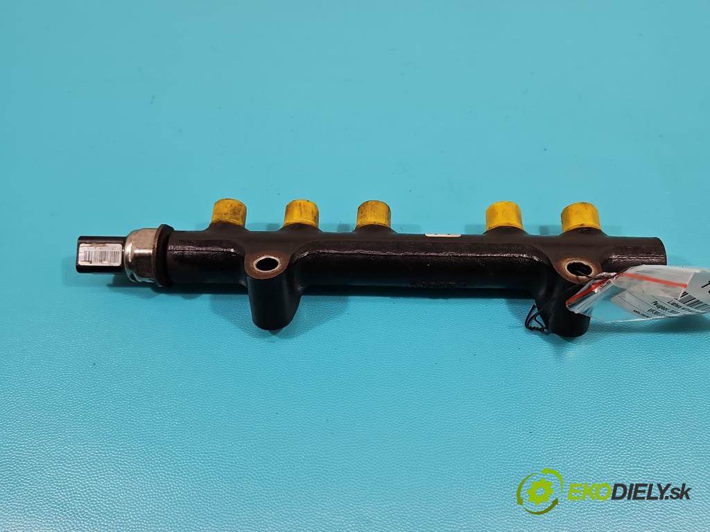 Peugeot 3008 I 2009-2016 1.6 hdi 111KM manual 82 kW 1560 cm3 5- lišta vstrekovacia 9684753080-02 (Vstrekovacie lišty)