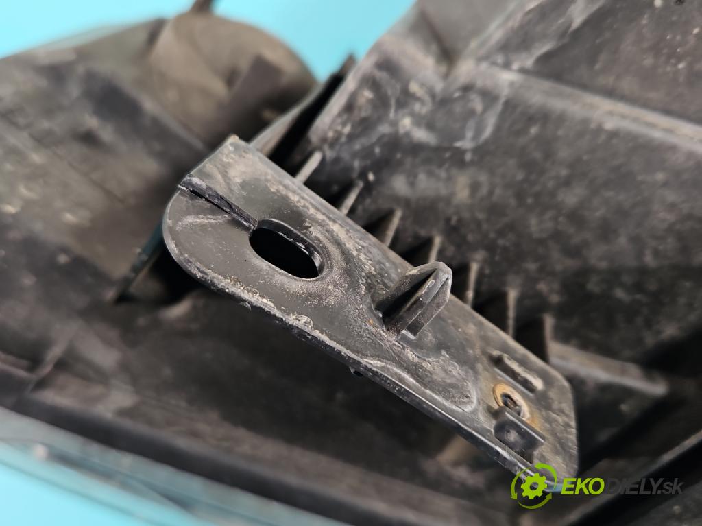 Renault Thalia II 2008-2013 1,2.0 16V 75 HP manual 55 kW 1149 cm3 4- Reflektor: pravý 8200700030 (Pravé)