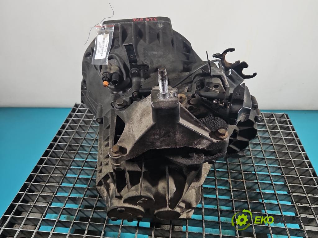 Ford Transit connect 1.8 tdci 90 HP manual 66 kW 1753 cm3 5- prevodovka stupeň,rýchlosť manual 2T1R7002BF