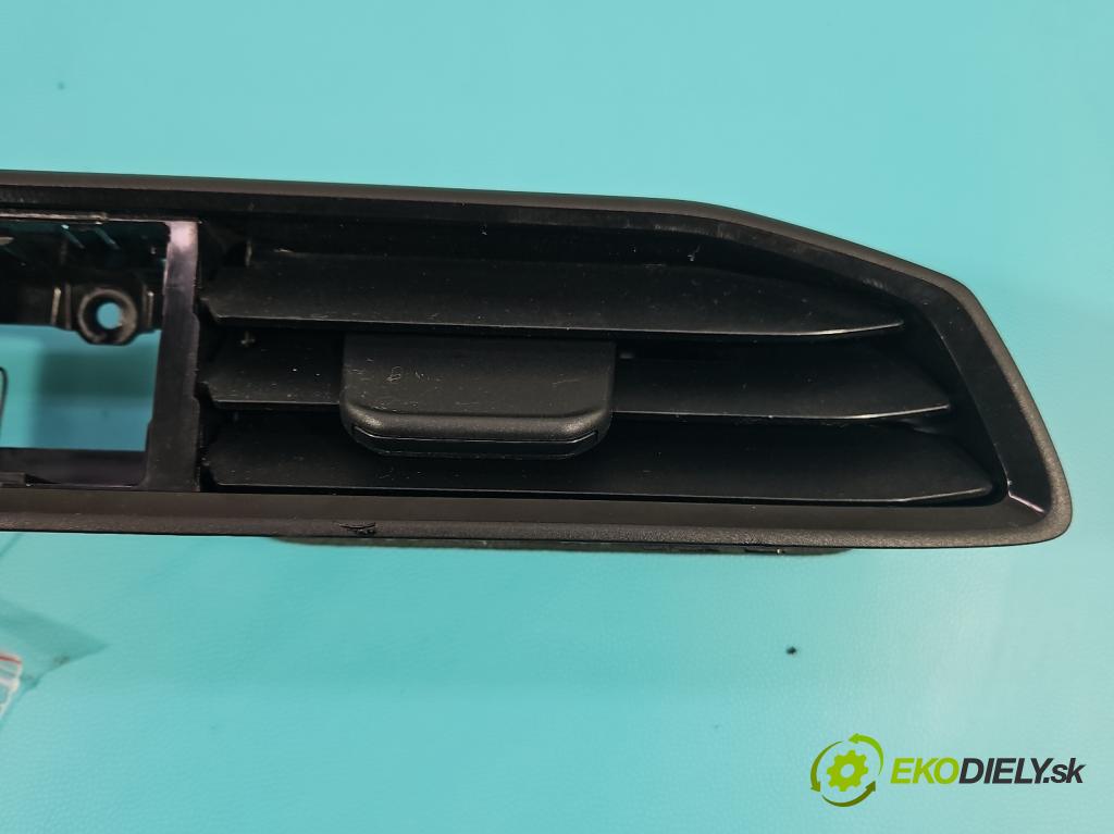 Vw Caddy IV 2020- 2.0 tdi 122 HP manual 90 kW 1968 cm3 5- Mřížka: kúrenia stredová 2K7815705K (Mriežky kúrenia (fukáre))