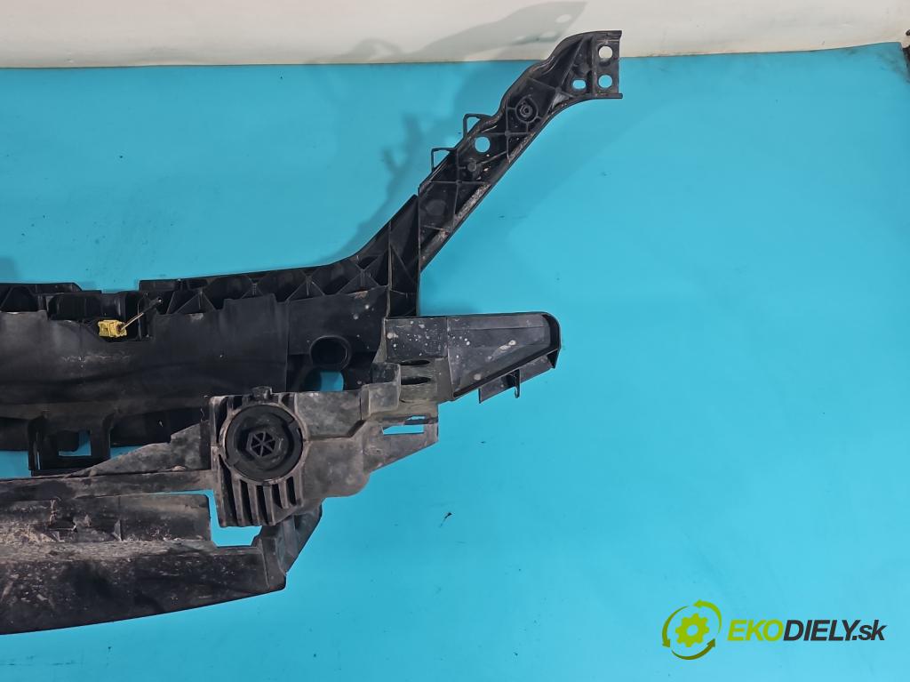 Ford Fiesta Mk6 2002-2008 1.4 16V 80 hp manual 59 kW 1388 cm3 5- stěna přední  (Výztuhy přední)