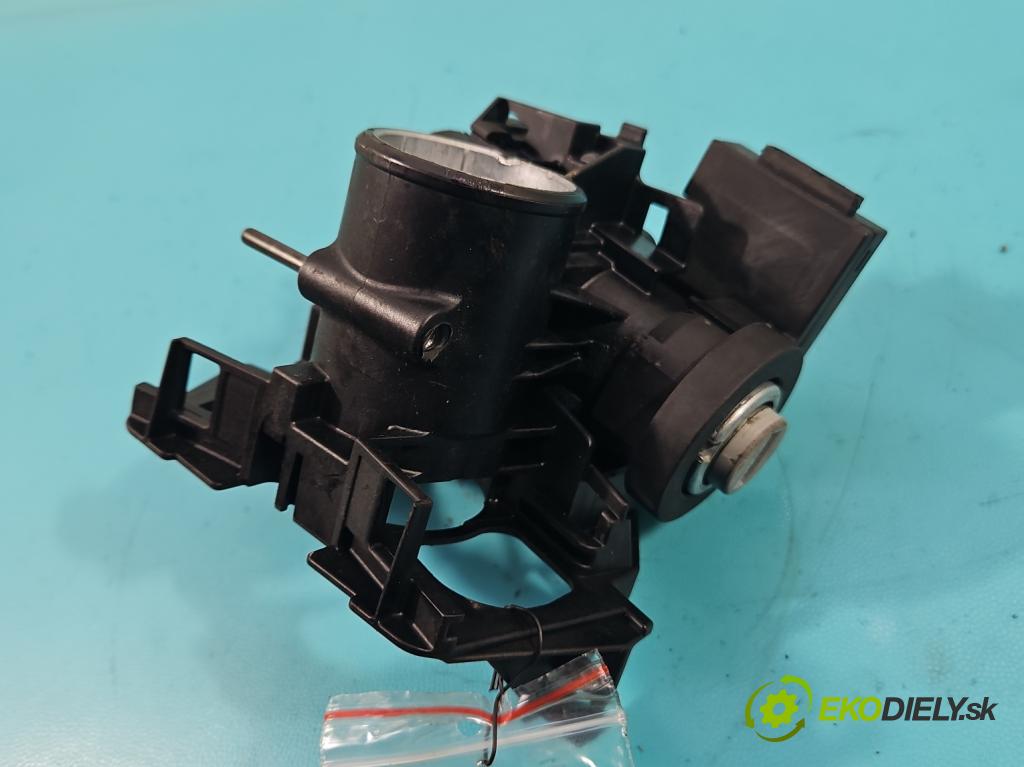 Opel Zafira A 1999-2005 2.2 dti 125 HP manual 92 kW 2172 cm3 5- Spínačka  (Spínacie skrinky a kľúče)