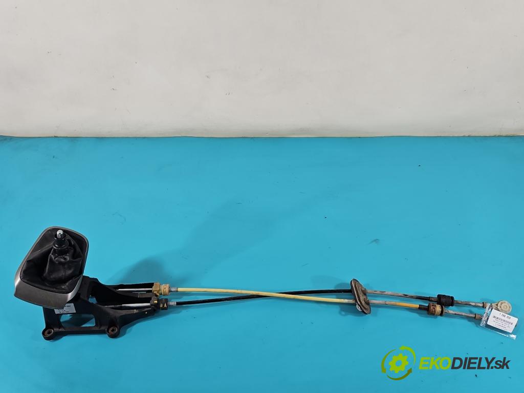 Chevrolet Aveo T300 2011-2014 1.2 16V 69KM manual 51 kW 1229 cm3 5- Páka: Změny: stupeň,rýchlosť 25190094 (Rýchlostná páka (kulisa))