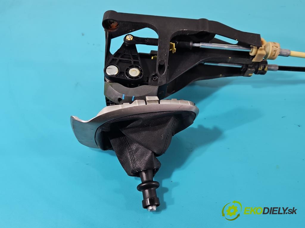 Chevrolet Aveo T300 2011-2014 1.2 16V 69KM manual 51 kW 1229 cm3 5- Páka: Změny: stupeň,rýchlosť 25190094 (Rýchlostná páka (kulisa))