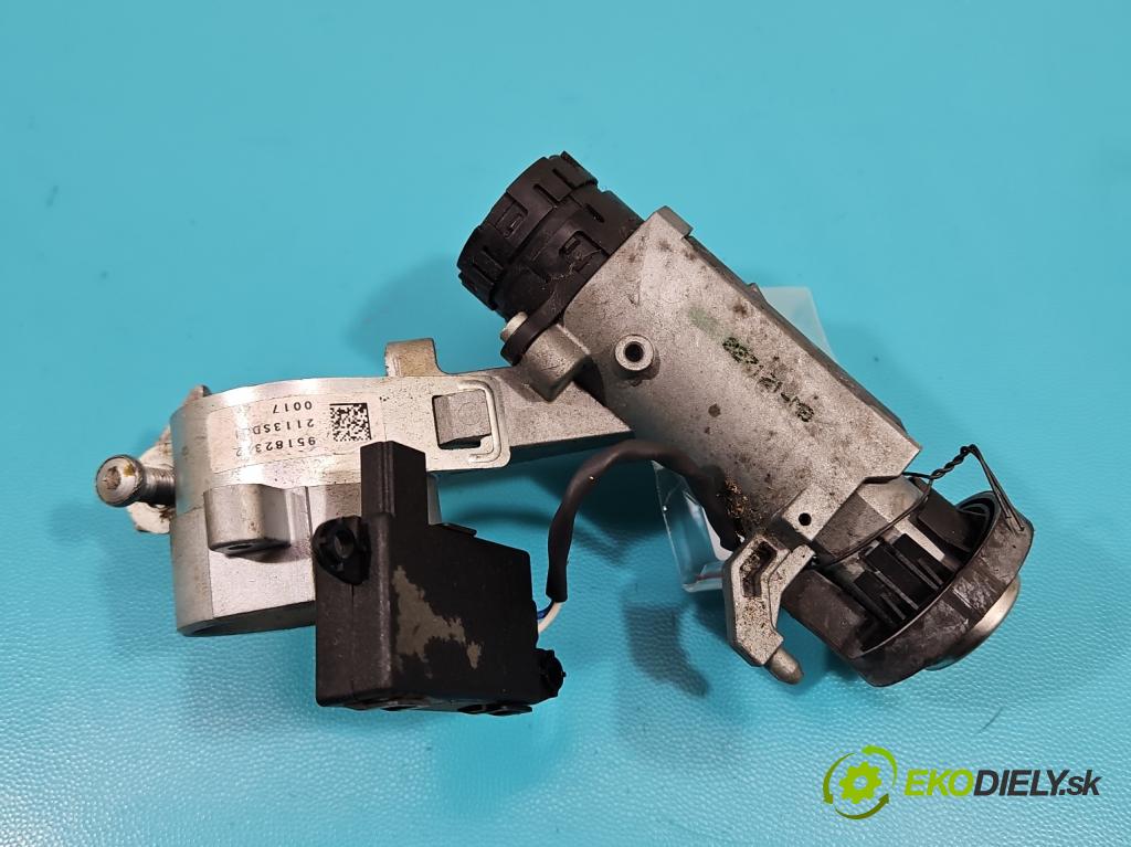 Chevrolet Aveo T300 2011-2014 1.2 16V 69KM manual 51 kW 1229 cm3 5- Spínačka  (Spínacie skrinky a kľúče)