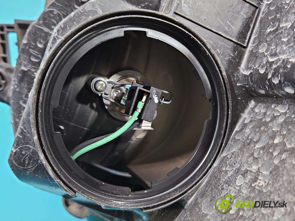 Chevrolet Aveo T300 2011-2014 1.2 16V 69KM manual 51 kW 1229 cm3 5- Reflektor: pravý  (Pravé)