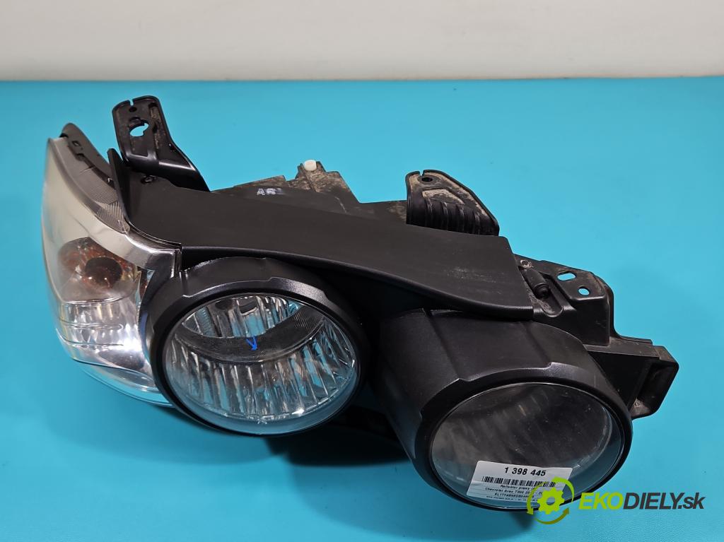 Chevrolet Aveo T300 2011-2014 1.2 16V 69KM manual 51 kW 1229 cm3 5- Reflektor: pravý  (Pravé)