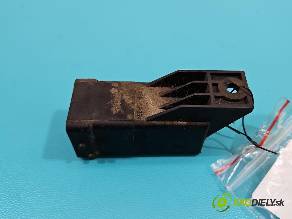 Iveco Daily IV 2006-2014 2.3 HPI 116 HP manual 85 kW 2287 cm3 5- Relé: svíčky: zařicích: 0281003039 (Relé)