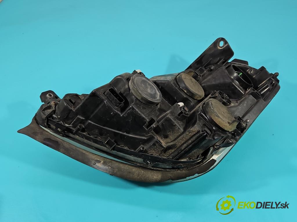 Iveco Daily IV 2006-2014 2.3 HPI 116 HP manual 85 kW 2287 cm3 5- Reflektor: pravý  (Pravé)