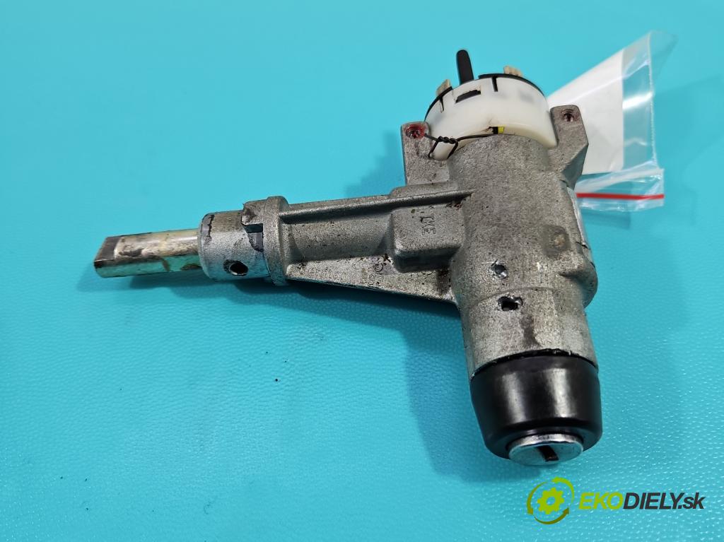 Audi 80 B4 1991-1994 1.9 tdi 90 HP manual 66 kW 1896 cm3 5- Spínačka 393905851D (Spínacie skrinky a kľúče)