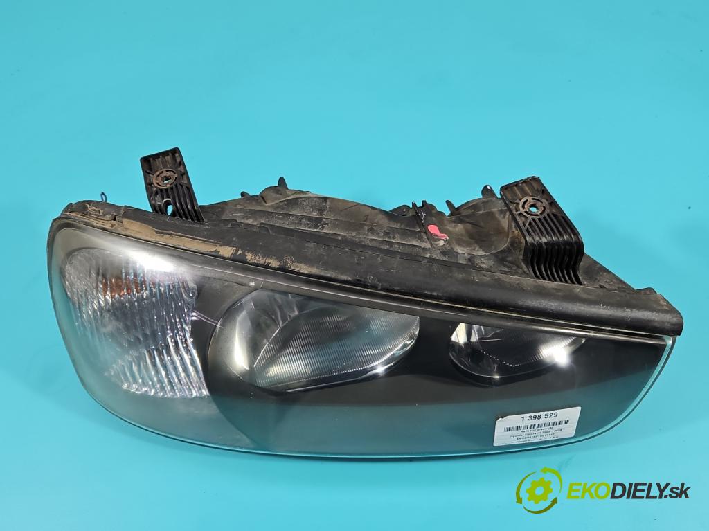 Hyundai Elantra III 2000-2006 1.6 16V 107 HP manual 79 kW 1599 cm3 5- Reflektor: pravý 92102-2DXXX (Pravé)