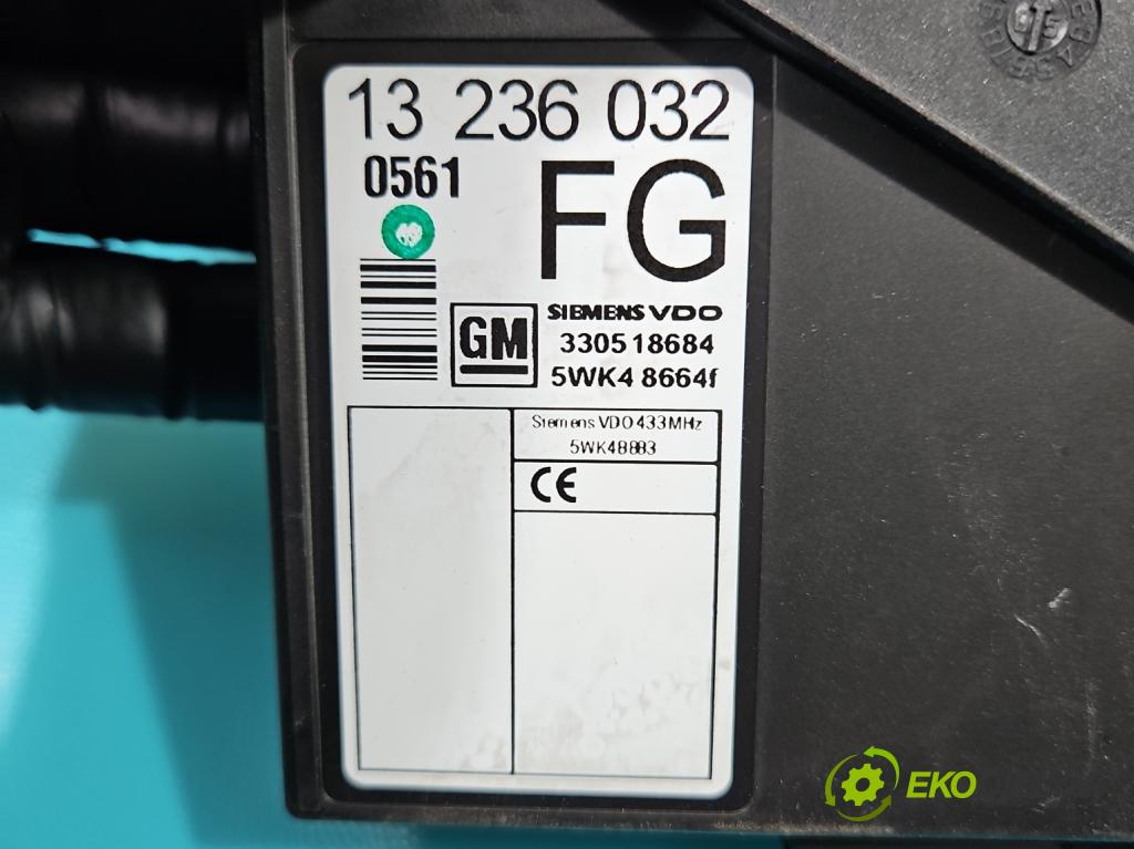 Opel Meriva A 2002-2010 1.6 16V 105 HP manual 77 kW 1598 cm3 5- riadiaca jednotka motora 12249823