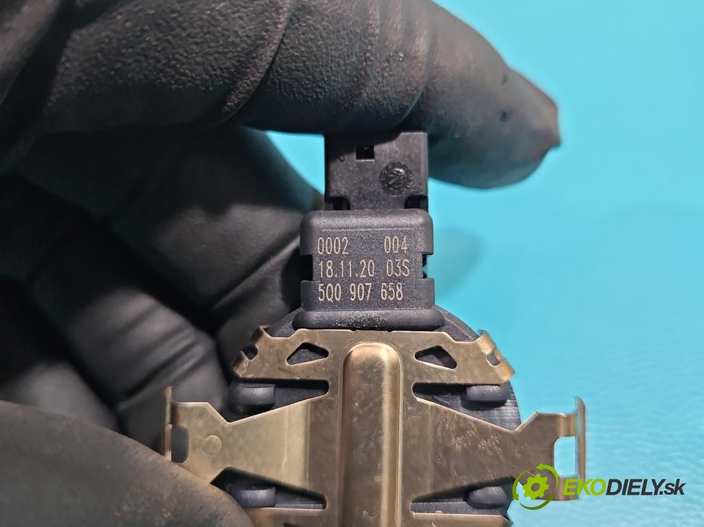 Vw Caddy IV 2020- 2.0 tdi 122 HP manual 90 kW 1968 cm3 5- snímač déšť: 5Q0907658 (Snímače dažďa)