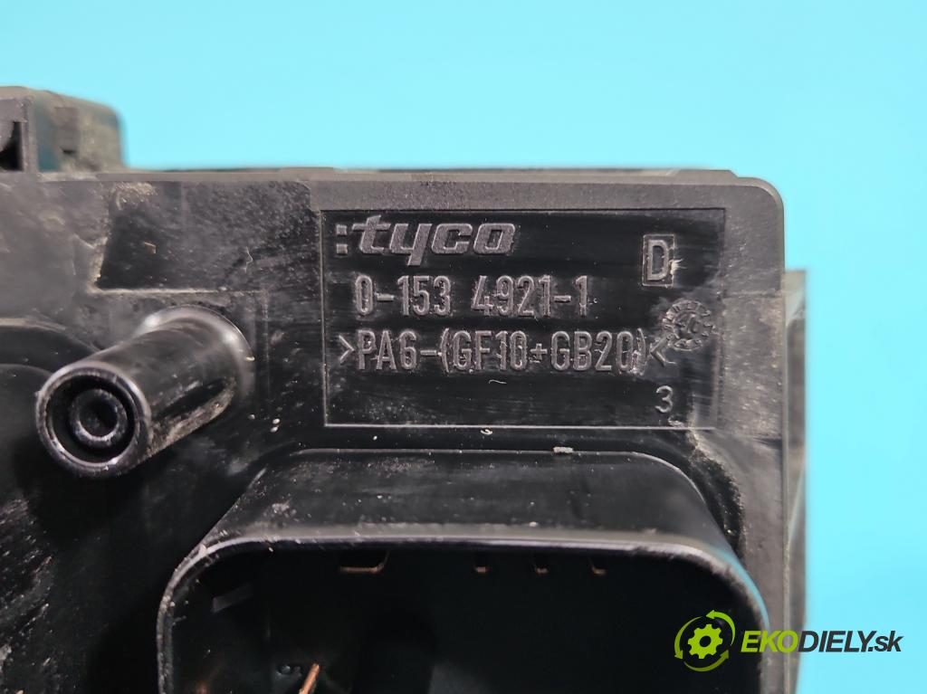 Opel Astra III 2004-2014 1.6 16V 116 hp manual 85 kW 1598 cm3 5- skříňka pojistková 13250231 (Pojistkové skříňky)