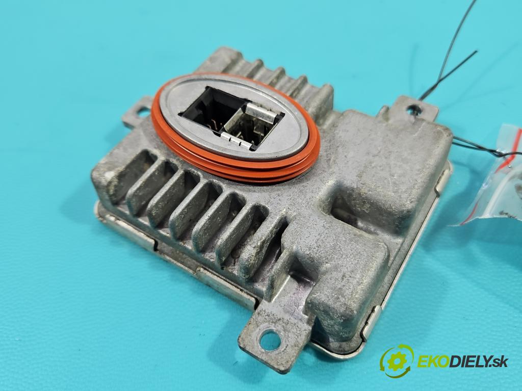 Bmw 5 F10 2010-2017 3.0d 258 HP automatic 190 kW 2993 cm3 5- střídač: xenon 7237647 (Riadiace jednotky xenónu)